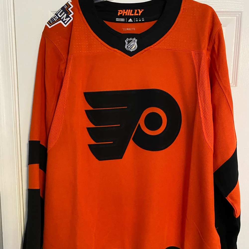 New W/O tags Philadelphia Flyers 2019 Stadium Series Jersey
